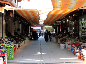 Bedesten esnafı düğünleri bekliyor