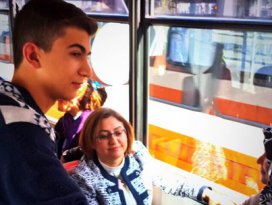 Fatma Şahin tramvayda görüntülendi