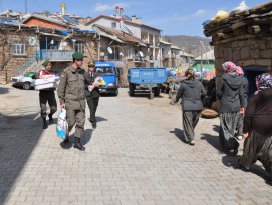 Jandarmadan “hoş geldin melek sefalar getirdin” projesine destek