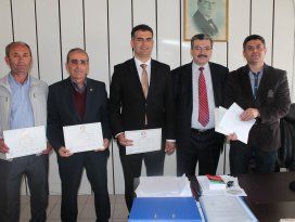Derebucak Belediye Başkanı Ahmet Kısa mazbatasını aldı