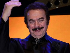 Orhan Babadan Twittera sert eleştiri