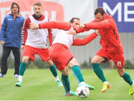 Torku Konyaspor yağmur altında çalıştı