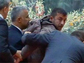 Kılıçdaroğluna saldıran adliyeye sevk edildi