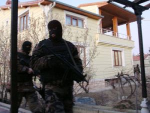 Tefecilik yapan örgütte 20 kişi göz altına alındı
