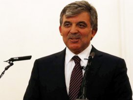 Köşkte dikkat çeken ziyaretçi!