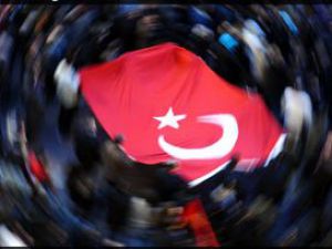 Kafesin ortaya çıkarmak istediği karmaşa