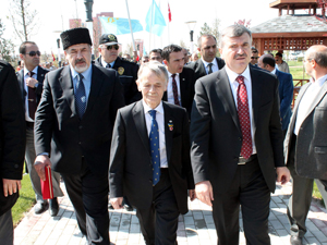 Kırım tatarları lideri Kırımoğlu Konyada