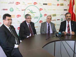 Ak Partiden gazetecilere destek sözü