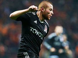Gökhan Töreye bir kurşun da sevgiliden!