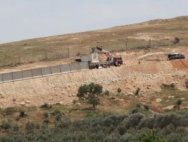 Suriye sınırına beton blok