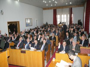 Konya Meclisinde eller özürlüler için kalktı