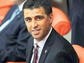 Hakan Şükürün milletvekili maaşı kesilecek mi?