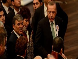 Cumhurbaşkanı da töreni terk etti