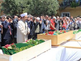 Cenaze namazını Mehmet Görmez kıldırdı