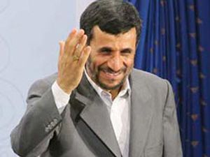 Ahmedinejad;11 Eylül saldırıları abartıldı