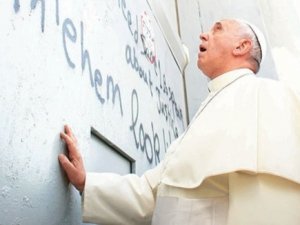 Utanç Duvarında bir Papa