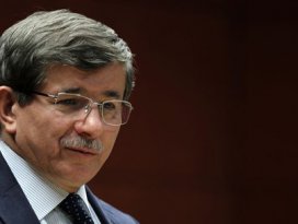Davutoğlu: Türk şoförler serbest