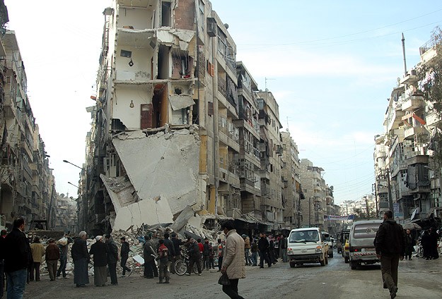 Hamada bomba yüklü aracın infilak etti: 34 ölü