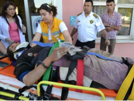 İşçi taşıyan minibüs devrildi; 19 yaralı