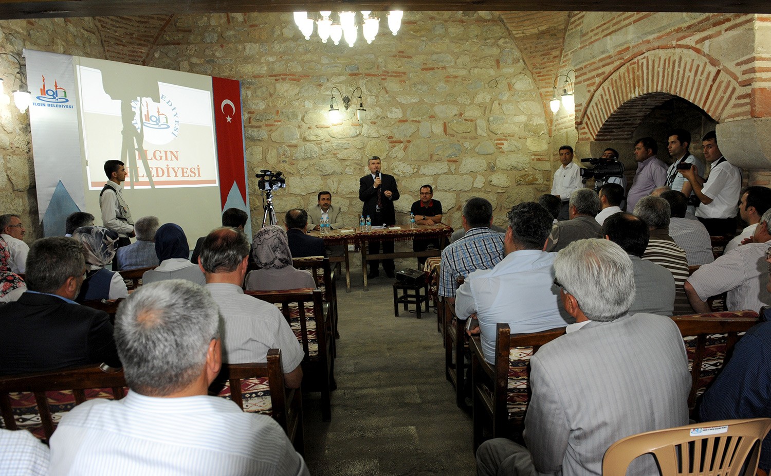 Konyada ilçelerin sorunları çözülüyor