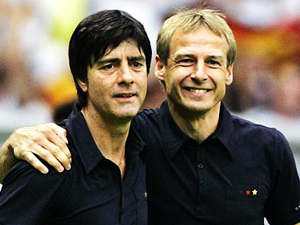 Galatasaraya seve seve geliriz