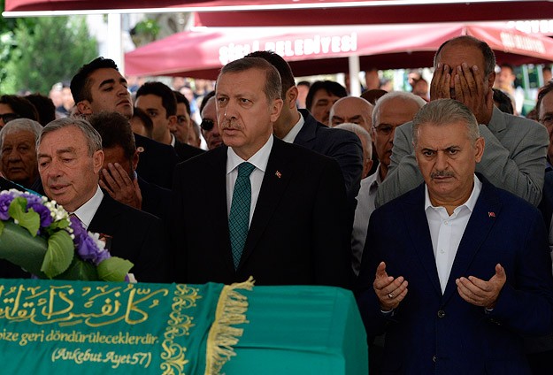Başbakan Erdoğan cenaze törenine katıldı
