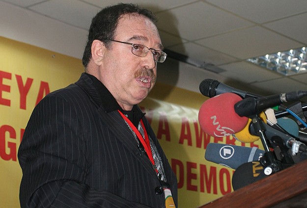 Hatip Dicle tahliye edildi