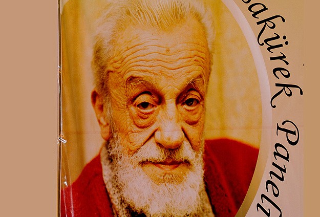 Necip Fazıl bu kez Sabır Taşı ile DTde