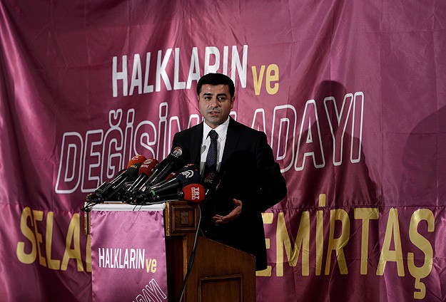 Demirtaşın adaylık dilekçesi TBMMye sunuldu
