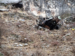 Vietnamda askeri helikopter düştü