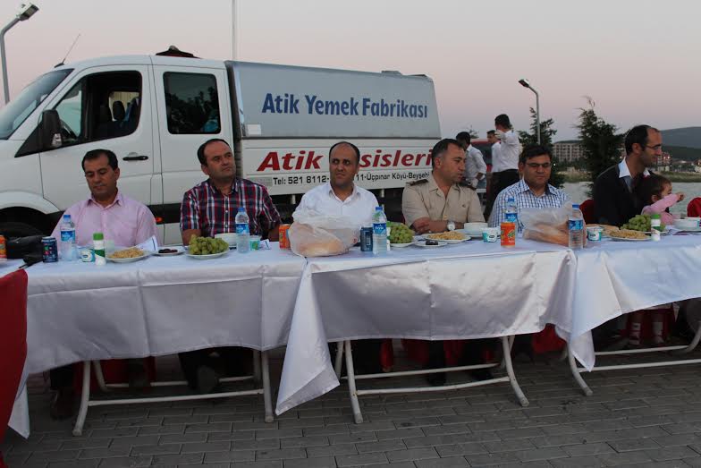 Emniyet Müdürü ve yargı mensuplarına veda yemeği