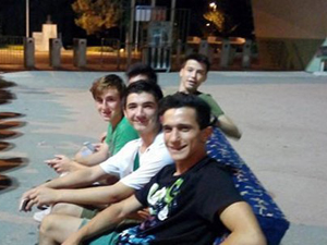 Bilet için stat önünde sahur yaptılar