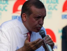 İşte Erdoğanı kızdıran o tişörtler