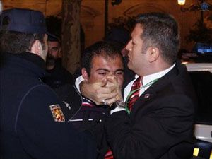 Ayakkabı fırlatan saldırgan yargılanacak