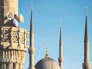 Bir salâyı çok gördü