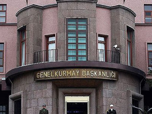 TSK: Bayrak indirmeyle bir ilişkisi yok