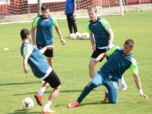 Torku Konyaspor kaleci arıyor