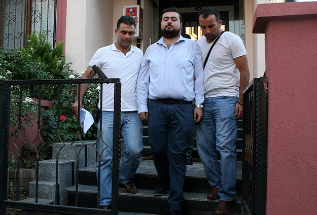 12 polis adliyeye sevk edildi