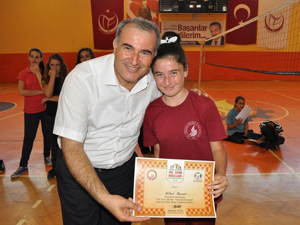 Seydişehir Belediyesi voleybol kursu tamamlandı