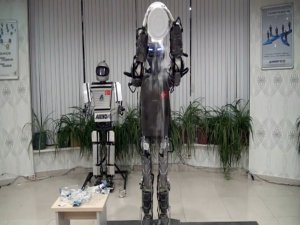 İnsansı robot meydan okudu!