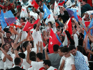CHPnin önemli ismi AK Parti kongresinde