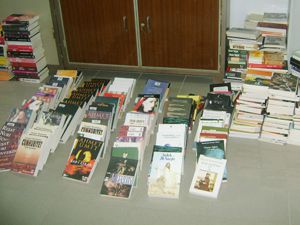 Akşehirde korsan kitap operasyonu