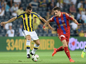 Şampiyon 3 puanla başladı: 3-2