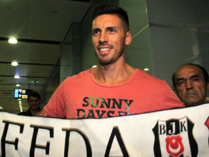 Ve yeni transfer İstanbula geldi!