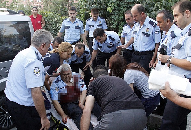 Başkentte hırsızlar 3 polisi ağır yaraladı