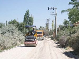 Konya da 9 köy yolunda asfalt çalışması