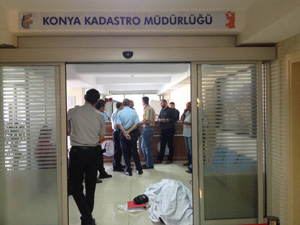 Sıra beklerken kalbine yenildi