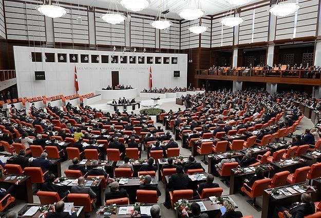 Dokunulmazlık dosyaları 989a ulaştı