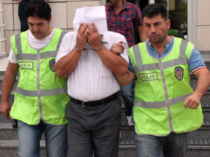 Hırsız, girdiği evin sahibini darp etti!