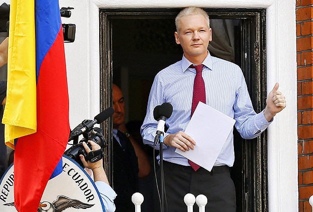 Julian Assange Googleı suçladı